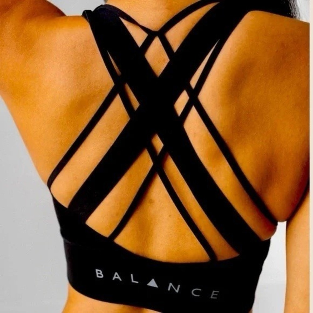 Balance Athletica XL Aura Sports Bra Black Wireless No Padding Strappy Women's